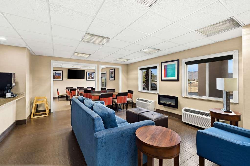 Comfort Inn Тусон Интериор снимка