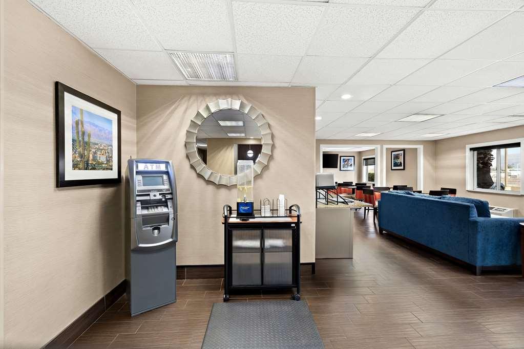 Comfort Inn Тусон Интериор снимка